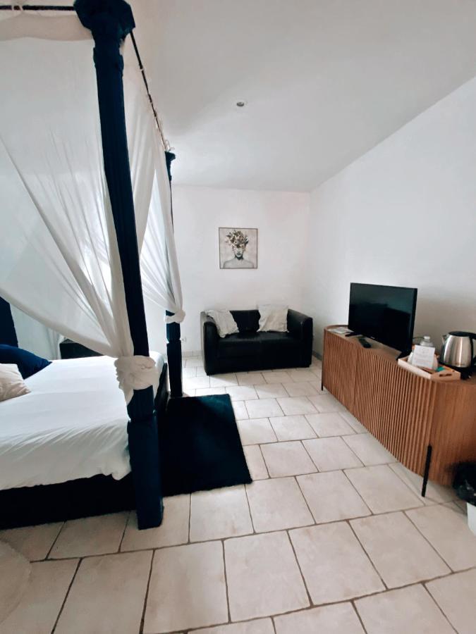 Hotel Nuit En Brenne Le Blanc Zewnętrze zdjęcie