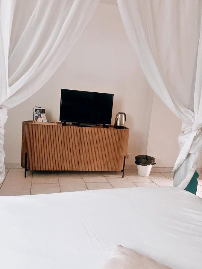 Hotel Nuit En Brenne Le Blanc Zewnętrze zdjęcie